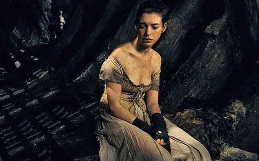 Anne-Hathaway-Fantine-Les-miserables
