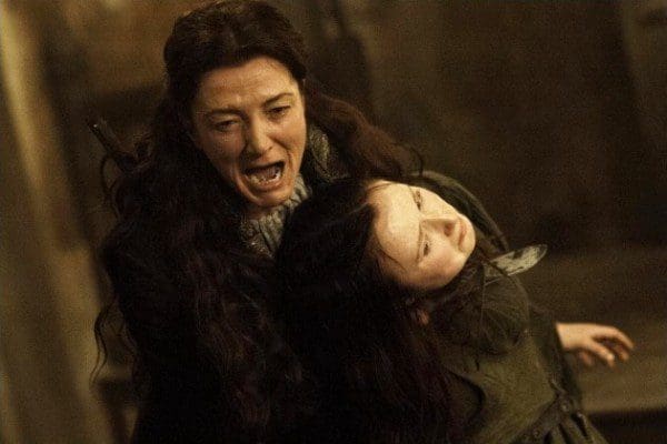 Michelle-Fairley-kills-it-and-by-it-I-mean-the-Frey-child-and-her-performance-as-Catelyn-in-The-Rains-Of-Castamere-600x400 2